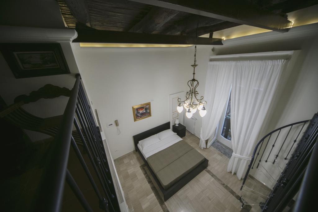 Area Angioina Suites Nápoles Exterior foto