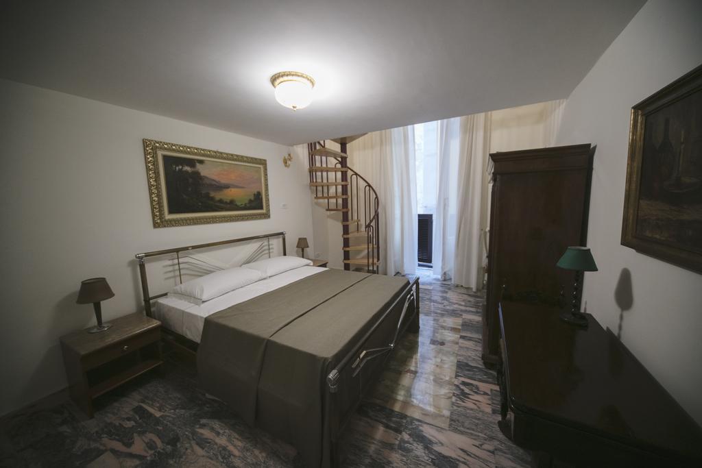 Area Angioina Suites Nápoles Exterior foto